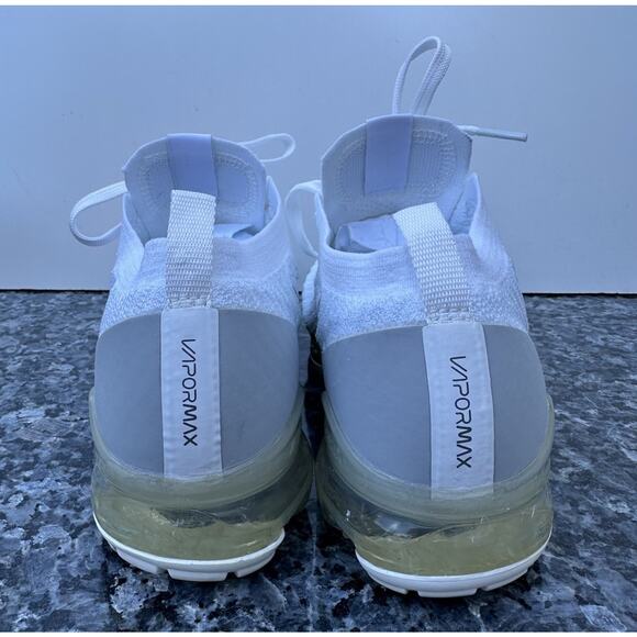 Nike Air Vapormax 3 Flyknit Shoes Women Size 8 Volt White Purple AJ6910-102 - Picture 10 of 10